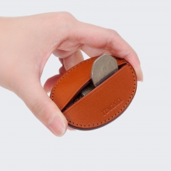 小銭を少しだけ持ち歩きたい方におすすめのドル入れ