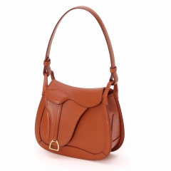 <a href=”https://www.itagaki.co.jp/products/items/P014.html”>別売りハンドル(P014)</a>をつけて