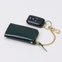 リングにはスマートエントリーキーを取り付けて