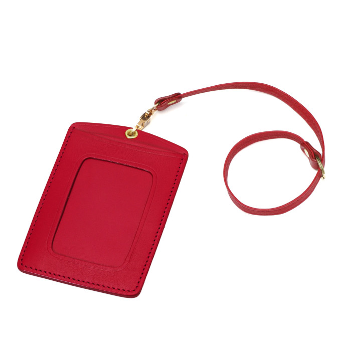 別売りの<a href=”P028.html”>専用ストラップ(P028)</a>を付けて