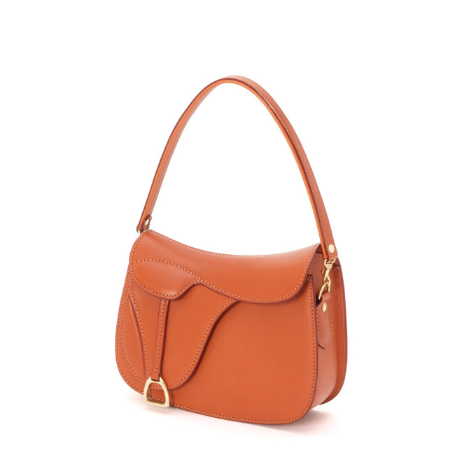 <a href=”https://www.itagaki.co.jp/products/items/P012.html”>別売りハンドル(P012)</a>をつけて