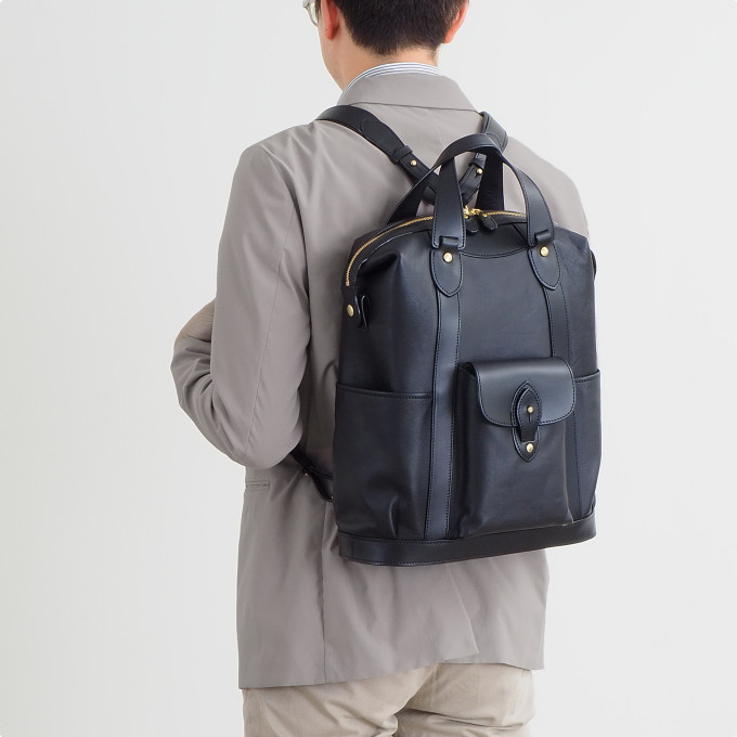背中にぴったりとフィットする構造