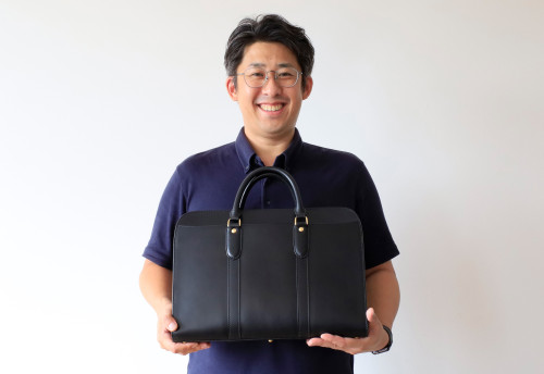 いたがき社員の愛用品　ブリーフケースA4ワイド
